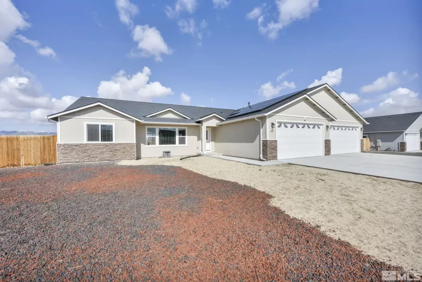 1340 Nevada Pacific, Fernley, Nevada 89408, 4 Bedrooms Bedrooms, ,2 BathroomsBathrooms,Residential,Residential,Nevada Pacific,250005803