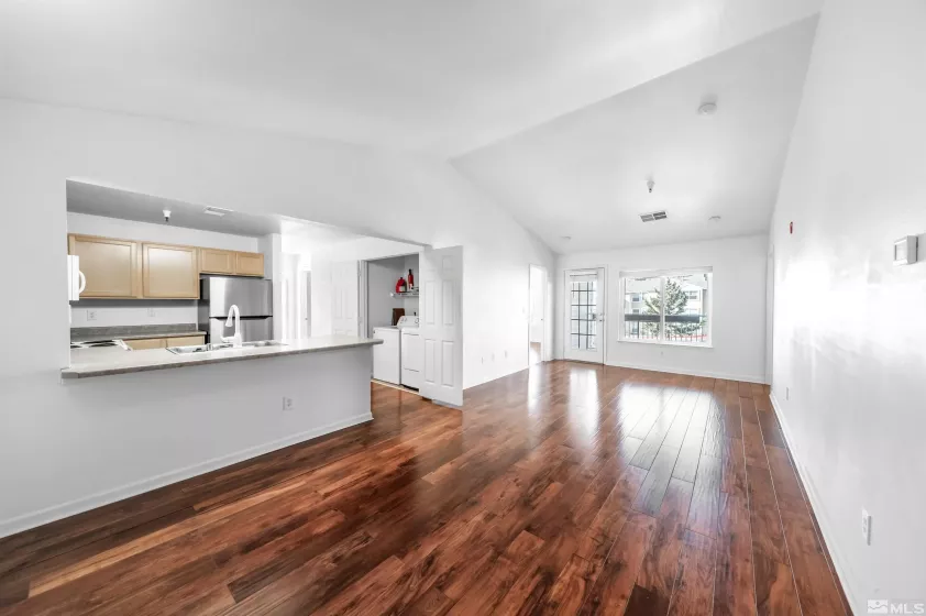 200 Talus, Reno, Nevada 89503, 4 Bedrooms Bedrooms, ,4 BathroomsBathrooms,Residential Lease,Manufactured,Talus,250005644