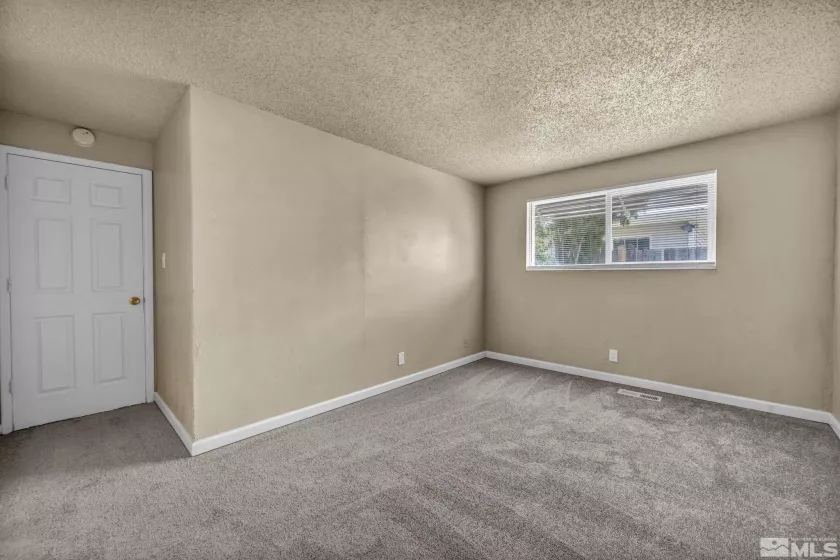 1686 Sue, Sparks, Nevada 89431, 3 Bedrooms Bedrooms, ,2 BathroomsBathrooms,Residential,Residential,Sue,250003940