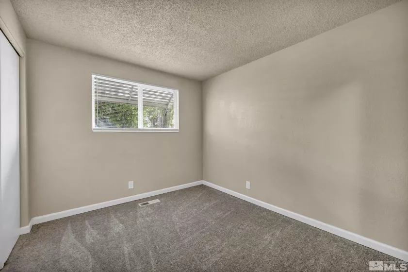 1686 Sue, Sparks, Nevada 89431, 3 Bedrooms Bedrooms, ,2 BathroomsBathrooms,Residential,Residential,Sue,250003940