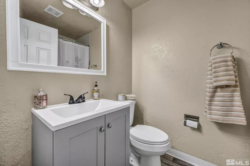 1686 Sue, Sparks, Nevada 89431, 3 Bedrooms Bedrooms, ,2 BathroomsBathrooms,Residential,Residential,Sue,250003940