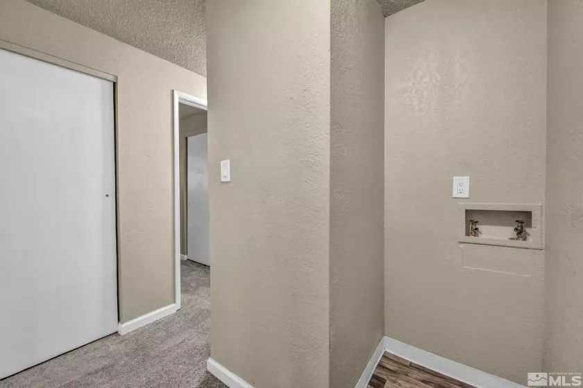 1686 Sue, Sparks, Nevada 89431, 3 Bedrooms Bedrooms, ,2 BathroomsBathrooms,Residential,Residential,Sue,250003940