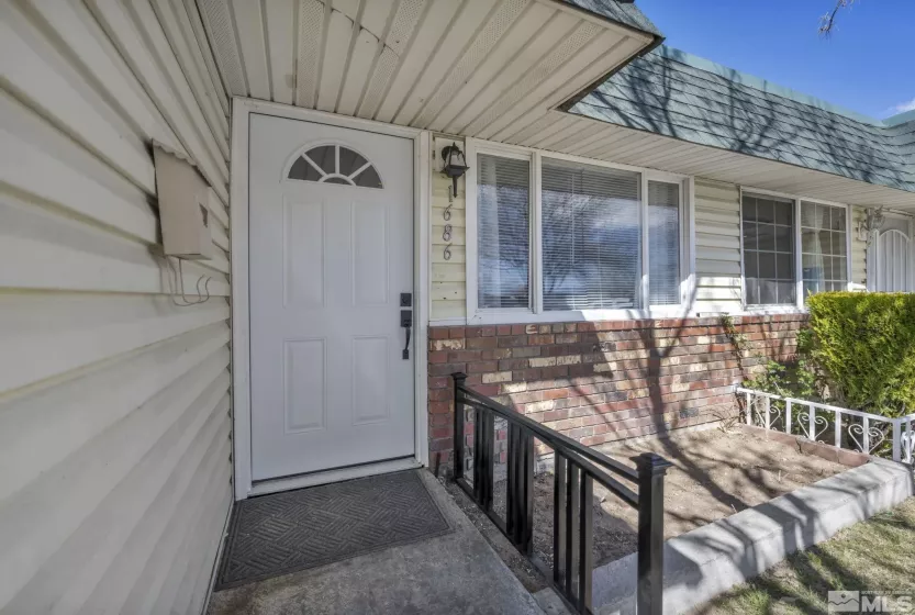 1686 Sue, Sparks, Nevada 89431, 3 Bedrooms Bedrooms, ,2 BathroomsBathrooms,Residential,Residential,Sue,250003940