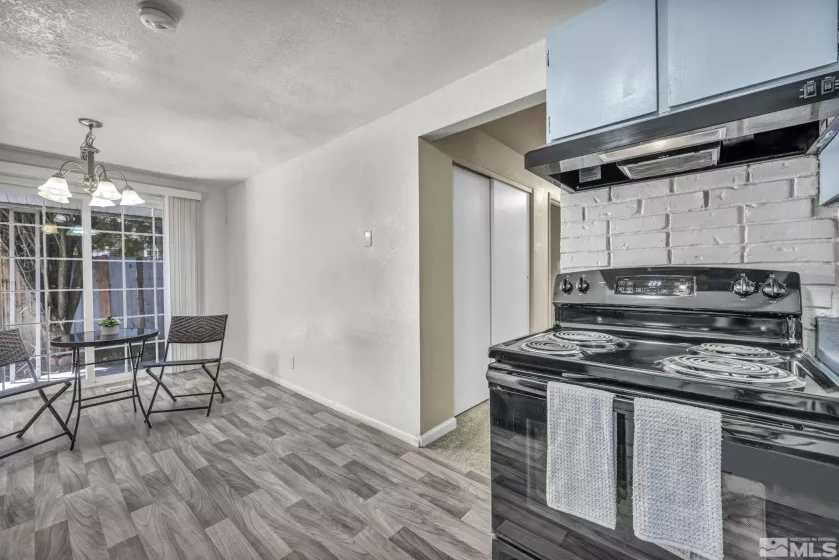 1686 Sue, Sparks, Nevada 89431, 3 Bedrooms Bedrooms, ,2 BathroomsBathrooms,Residential,Residential,Sue,250003940