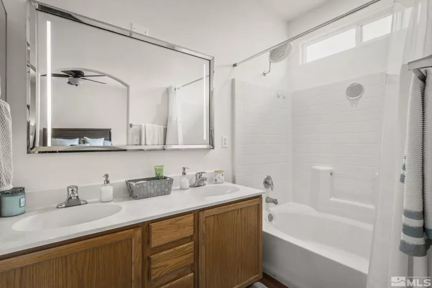 9745 Stone Vista, Reno, Nevada 89506, 3 Bedrooms Bedrooms, ,2 BathroomsBathrooms,Residential,Residential,Stone Vista,250004521