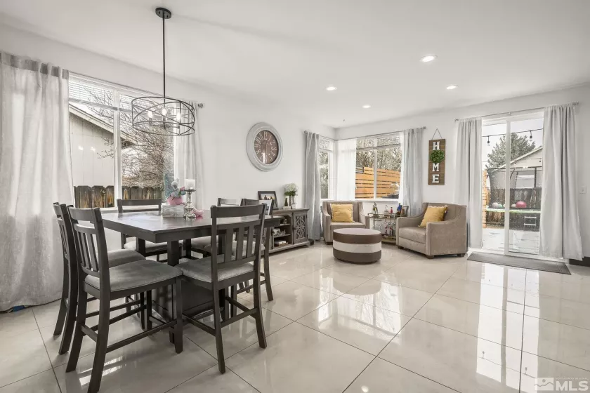 9745 Stone Vista, Reno, Nevada 89506, 3 Bedrooms Bedrooms, ,2 BathroomsBathrooms,Residential,Residential,Stone Vista,250004521