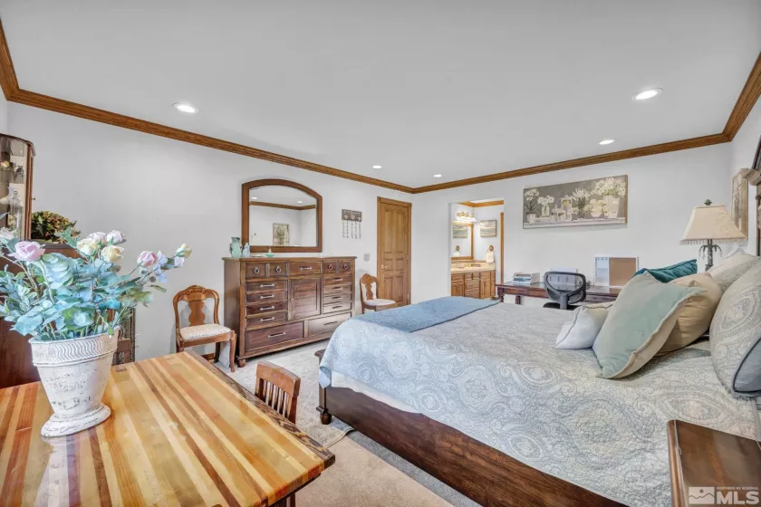 1865 Olive, Reno, Nevada 89511, 4 Bedrooms Bedrooms, ,4 BathroomsBathrooms,Residential,Residential,Olive,240013789