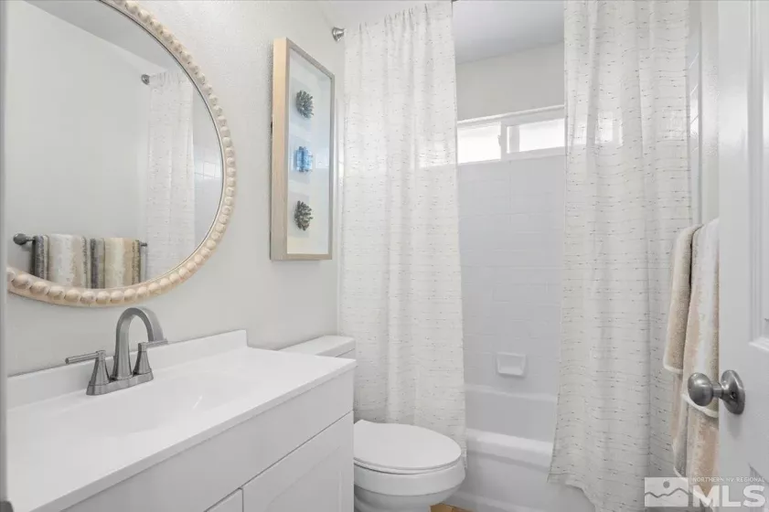 2036 Flycatcher, Sparks, Nevada 89441, 3 Bedrooms Bedrooms, ,2 BathroomsBathrooms,Residential,Residential,Flycatcher,250004818