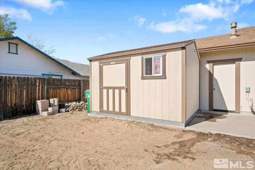 2036 Flycatcher, Sparks, Nevada 89441, 3 Bedrooms Bedrooms, ,2 BathroomsBathrooms,Residential,Residential,Flycatcher,250004818