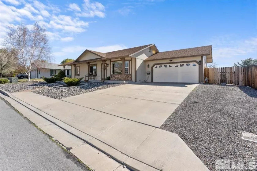 2036 Flycatcher, Sparks, Nevada 89441, 3 Bedrooms Bedrooms, ,2 BathroomsBathrooms,Residential,Residential,Flycatcher,250004818