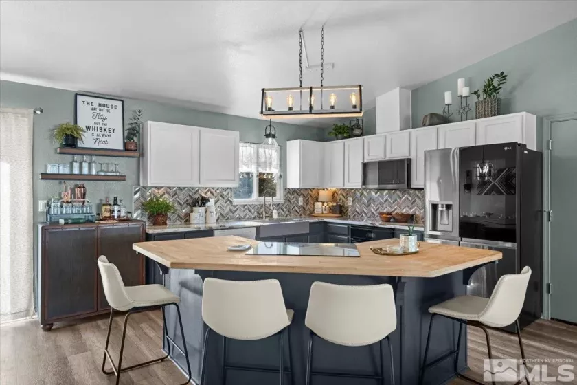 2036 Flycatcher, Sparks, Nevada 89441, 3 Bedrooms Bedrooms, ,2 BathroomsBathrooms,Residential,Residential,Flycatcher,250004818