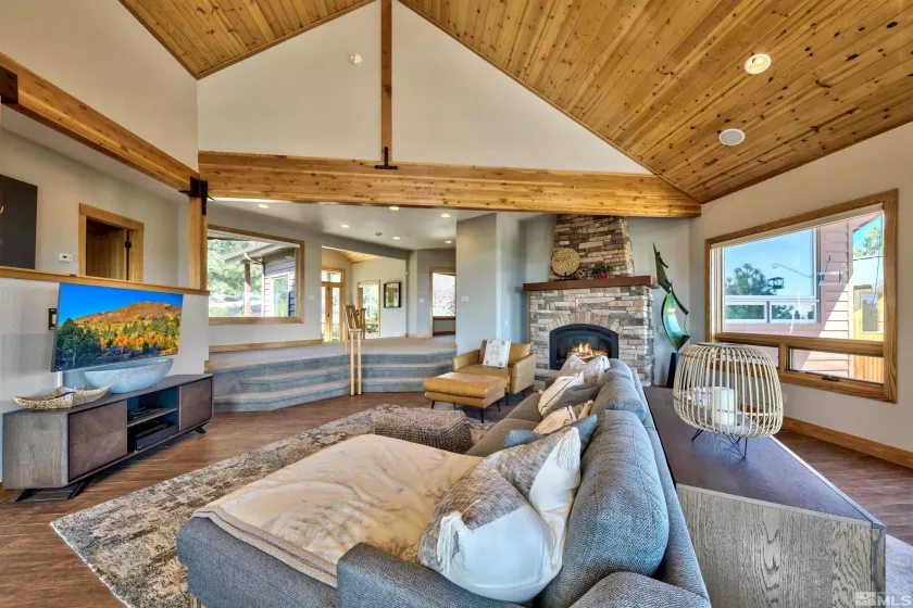 289 Five, Gardnerville, Nevada 89460, 4 Bedrooms Bedrooms, ,3 BathroomsBathrooms,Residential,Residential,Five,240010032
