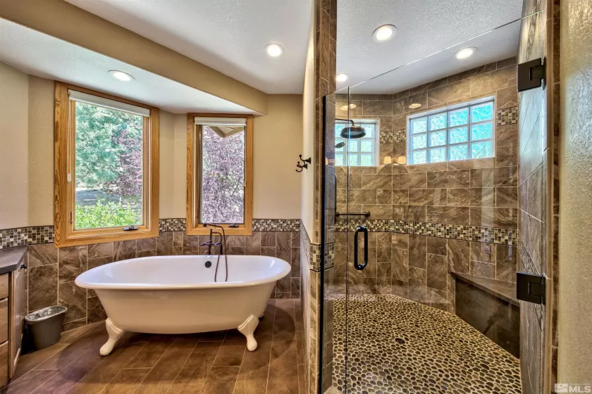 289 Five, Gardnerville, Nevada 89460, 4 Bedrooms Bedrooms, ,3 BathroomsBathrooms,Residential,Residential,Five,240010032