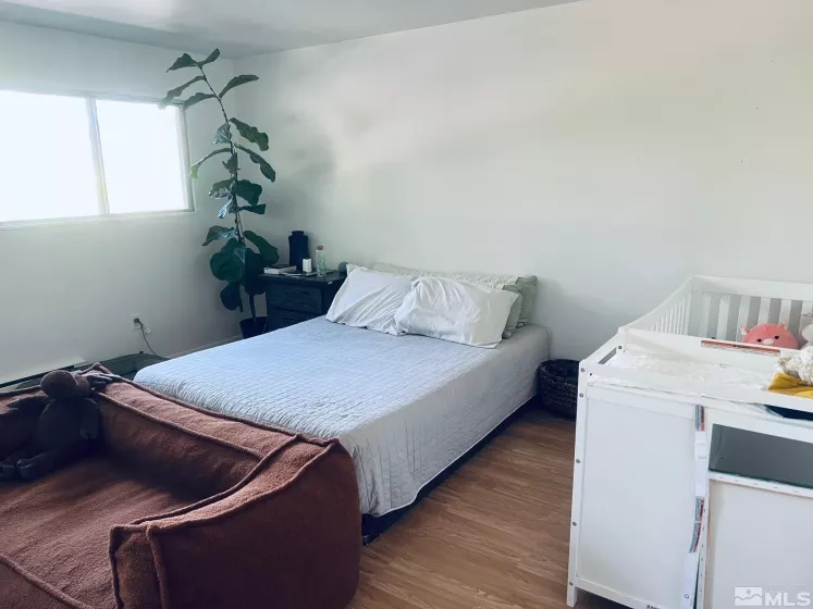 391 Smithridge, Reno, Nevada 89502, 2 Bedrooms Bedrooms, ,2 BathroomsBathrooms,Residential,Residential,Smithridge,240013083