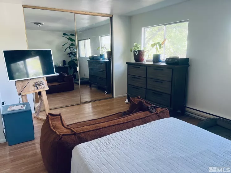 391 Smithridge, Reno, Nevada 89502, 2 Bedrooms Bedrooms, ,2 BathroomsBathrooms,Residential,Residential,Smithridge,240013083