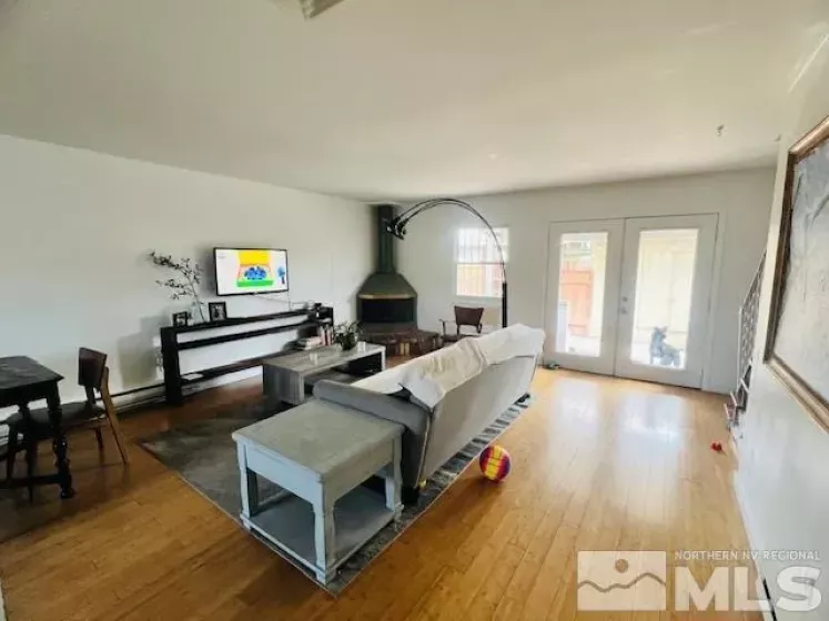 391 Smithridge, Reno, Nevada 89502, 2 Bedrooms Bedrooms, ,2 BathroomsBathrooms,Residential,Residential,Smithridge,240013083