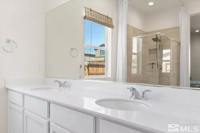 2444 Butte Creek, Sparks, Nevada 89436, 3 Bedrooms Bedrooms, ,3 BathroomsBathrooms,Residential,Residential,Butte Creek,250005279