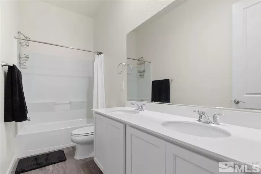 2444 Butte Creek, Sparks, Nevada 89436, 3 Bedrooms Bedrooms, ,3 BathroomsBathrooms,Residential,Residential,Butte Creek,250005279