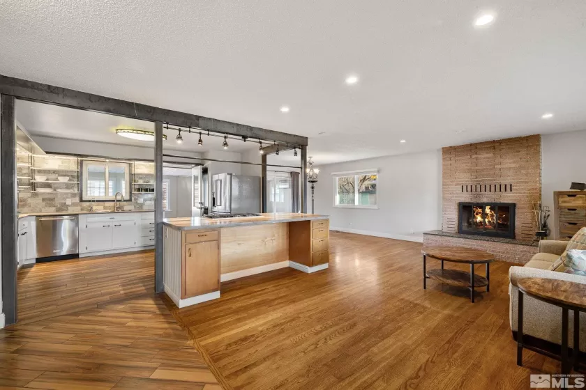180 Gallian, Reno, Nevada 89511, 3 Bedrooms Bedrooms, ,3 BathroomsBathrooms,Residential,Residential,Gallian,240014447