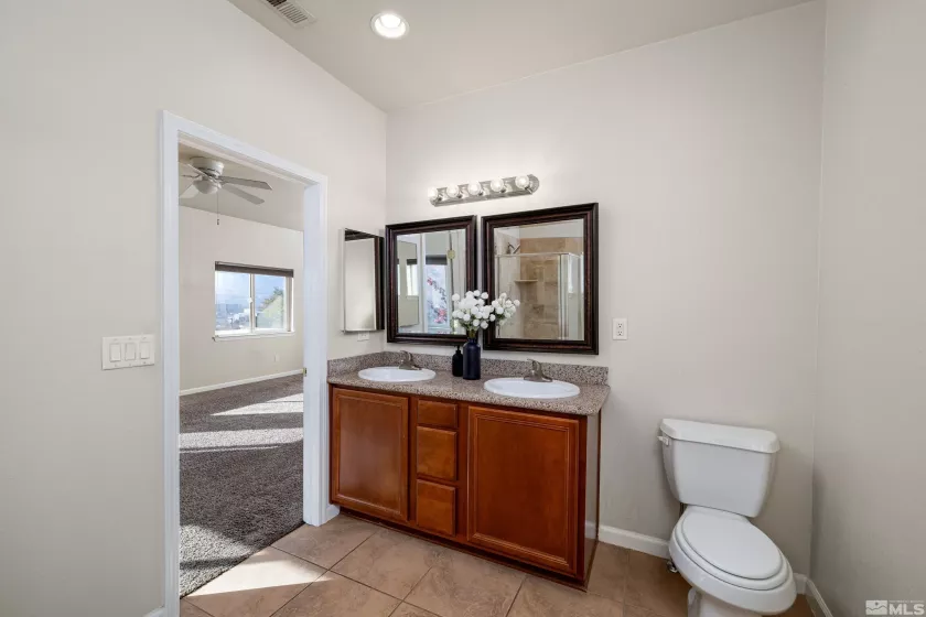 905 Demos, Reno, Nevada 89512, 4 Bedrooms Bedrooms, ,4 BathroomsBathrooms,Residential,Residential,Demos,240014284
