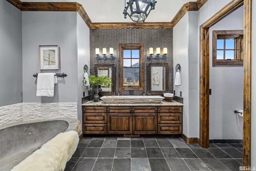 18250 Lake, Washoe Valley, Nevada 89704, 5 Bedrooms Bedrooms, ,6 BathroomsBathrooms,Residential,Residential,Lake,240005900