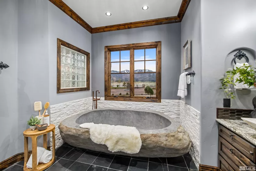 18250 Lake, Washoe Valley, Nevada 89704, 5 Bedrooms Bedrooms, ,6 BathroomsBathrooms,Residential,Residential,Lake,240005900