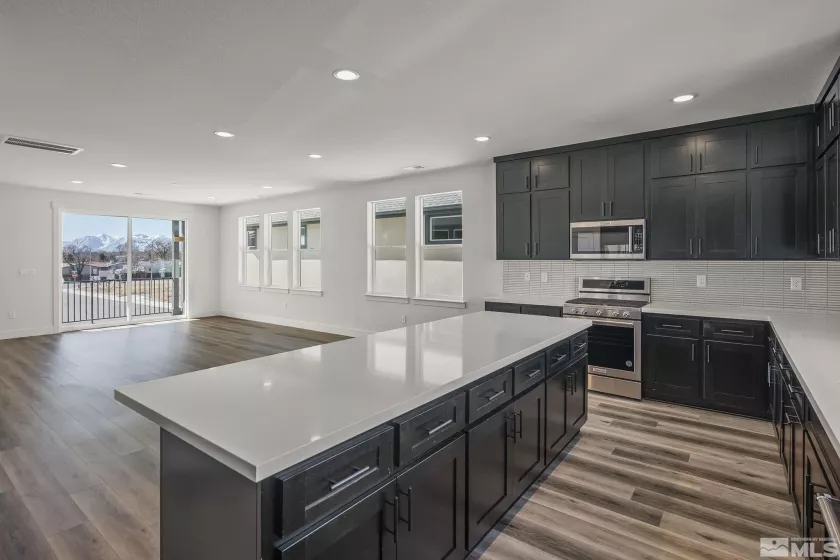 1212 Grove, Carson City, Nevada 89701, 4 Bedrooms Bedrooms, ,4 BathroomsBathrooms,Residential,Residential,Grove,250002481