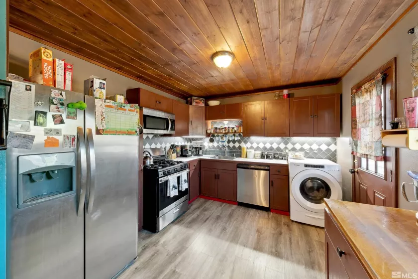 288 Richards, Sparks, Nevada 89431, 3 Bedrooms Bedrooms, ,2 BathroomsBathrooms,Residential,Residential,Richards,250005128
