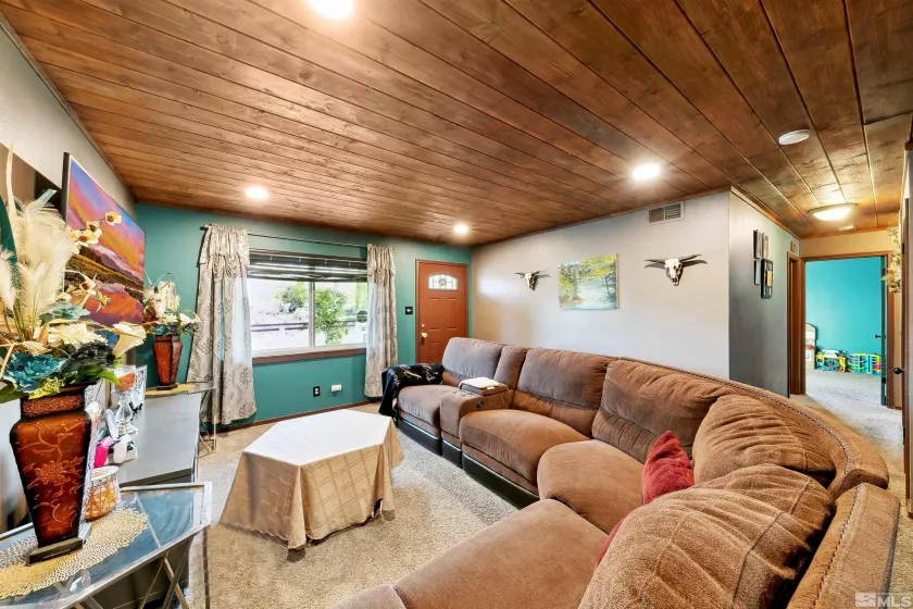 288 Richards, Sparks, Nevada 89431, 3 Bedrooms Bedrooms, ,2 BathroomsBathrooms,Residential,Residential,Richards,250005128