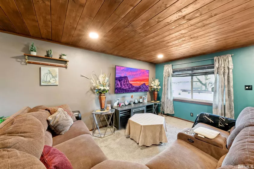 288 Richards, Sparks, Nevada 89431, 3 Bedrooms Bedrooms, ,2 BathroomsBathrooms,Residential,Residential,Richards,250005128