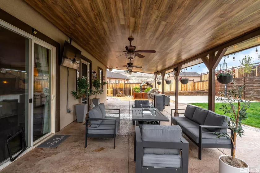 540 Clove Hitch, Sparks, Nevada 89441, 4 Bedrooms Bedrooms, ,2 BathroomsBathrooms,Residential,Residential,Clove Hitch,250005610