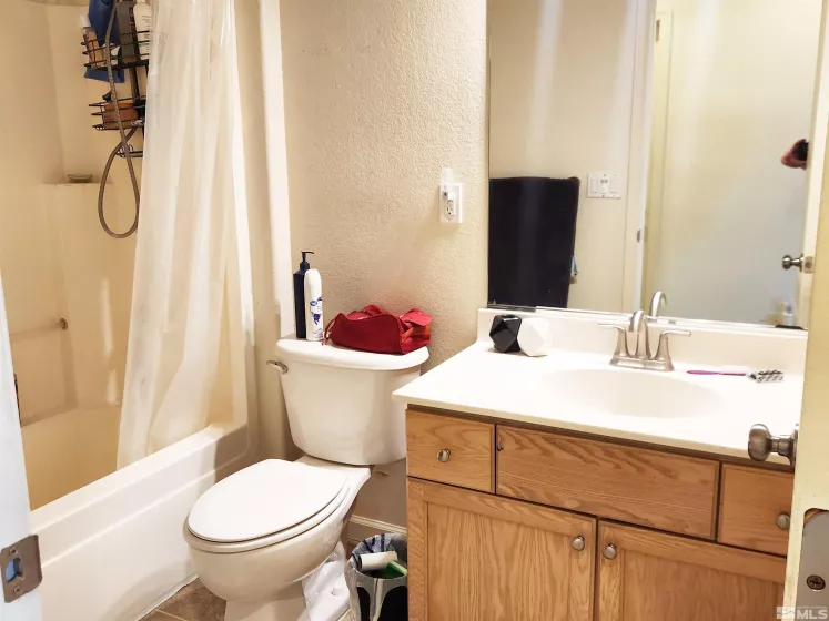 298 Fallen Leaf, Fernley, Nevada 89408, 3 Bedrooms Bedrooms, ,2 BathroomsBathrooms,Residential,Residential,Fallen Leaf,250005024
