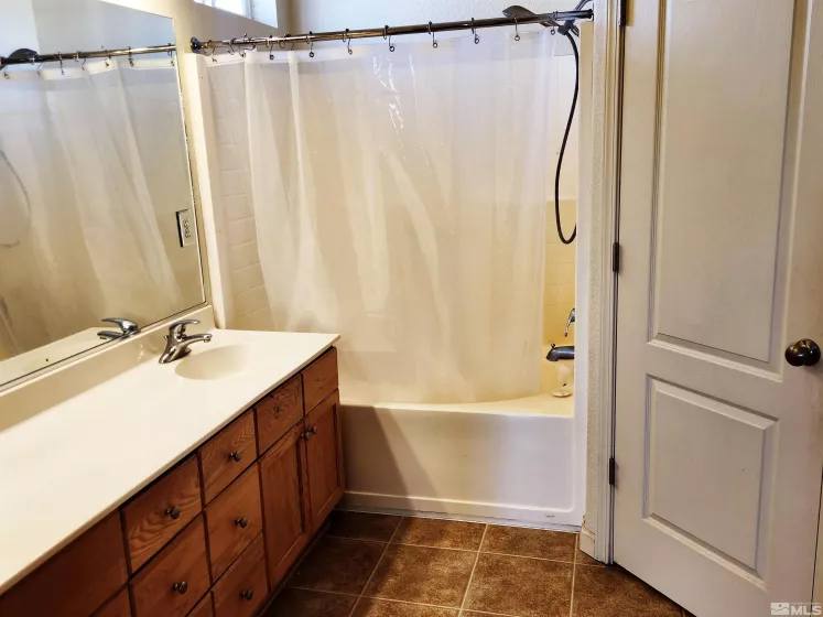 298 Fallen Leaf, Fernley, Nevada 89408, 3 Bedrooms Bedrooms, ,2 BathroomsBathrooms,Residential,Residential,Fallen Leaf,250005024
