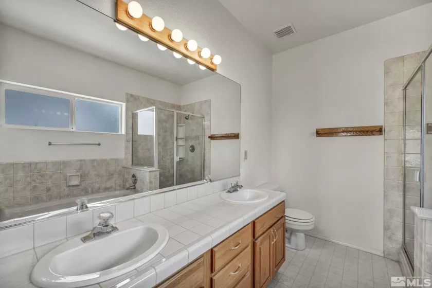 994 Sunview, Carson City, Nevada 89705, 3 Bedrooms Bedrooms, ,2 BathroomsBathrooms,Residential,Residential,Sunview,250005192