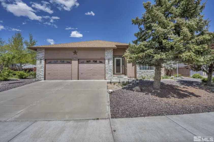994 Sunview, Carson City, Nevada 89705, 3 Bedrooms Bedrooms, ,2 BathroomsBathrooms,Residential,Residential,Sunview,250005192
