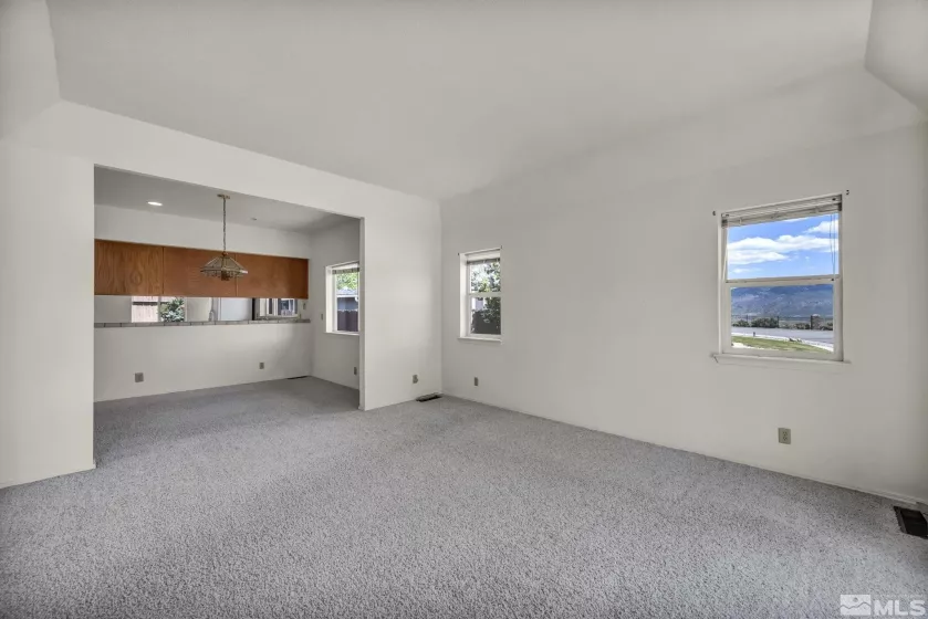 994 Sunview, Carson City, Nevada 89705, 3 Bedrooms Bedrooms, ,2 BathroomsBathrooms,Residential,Residential,Sunview,250005192