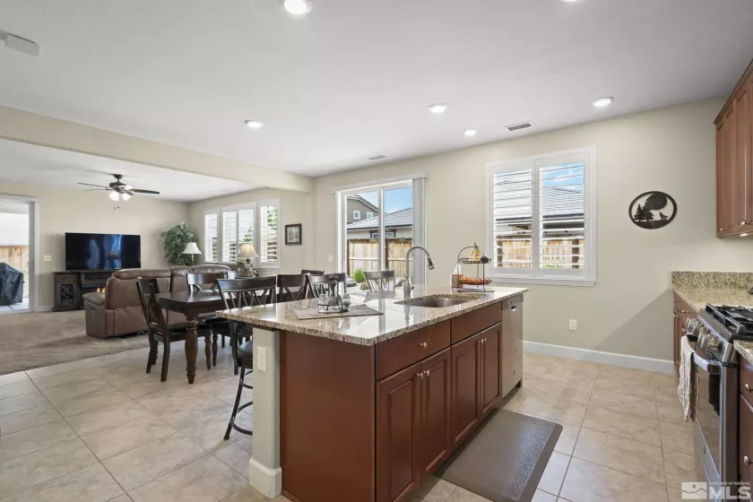 1292 Rainfall, Sparks, Nevada 89436, 4 Bedrooms Bedrooms, ,4 BathroomsBathrooms,Residential,Residential,Rainfall,250005770