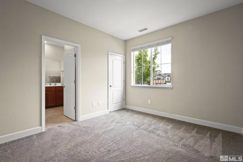1292 Rainfall, Sparks, Nevada 89436, 4 Bedrooms Bedrooms, ,4 BathroomsBathrooms,Residential,Residential,Rainfall,250005770