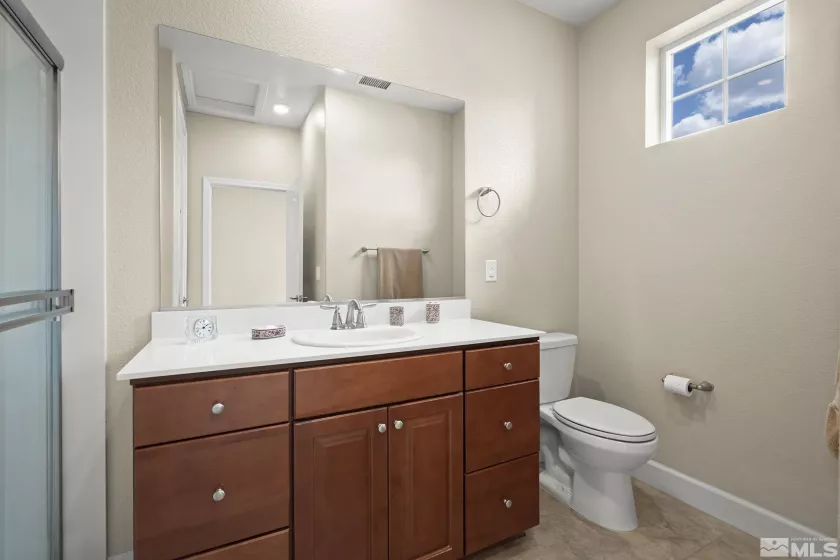 1292 Rainfall, Sparks, Nevada 89436, 4 Bedrooms Bedrooms, ,4 BathroomsBathrooms,Residential,Residential,Rainfall,250005770