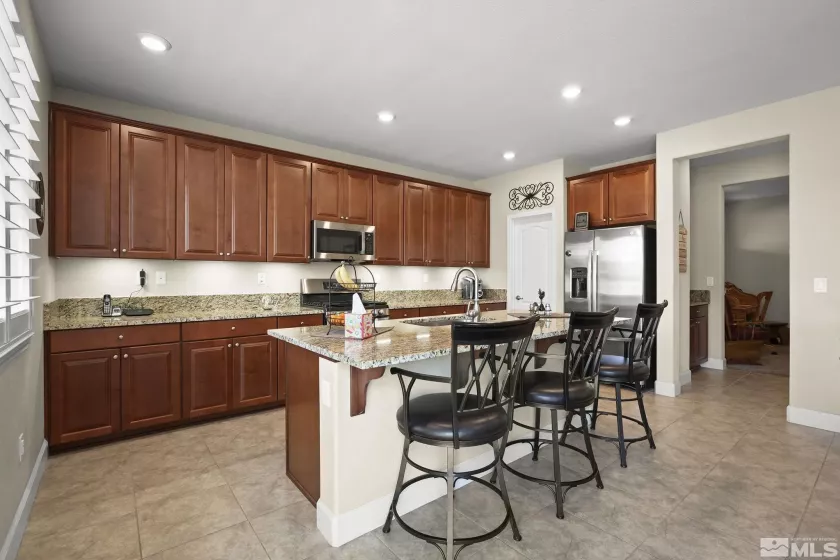 1292 Rainfall, Sparks, Nevada 89436, 4 Bedrooms Bedrooms, ,4 BathroomsBathrooms,Residential,Residential,Rainfall,250005770