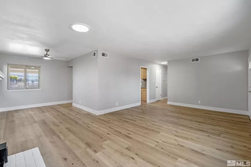 1365 Prospect, Sparks, Nevada 89431, 3 Bedrooms Bedrooms, ,2 BathroomsBathrooms,Residential,Residential,Prospect,250005640