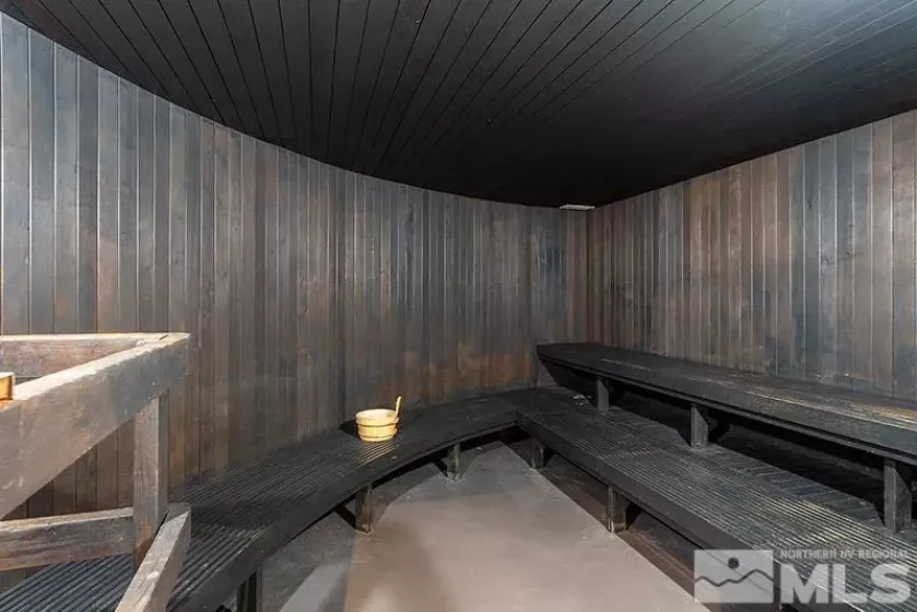 100 Arlington, Reno, Nevada 89501, 2 Bedrooms Bedrooms, ,2 BathroomsBathrooms,Residential,Residential,Arlington,250004128