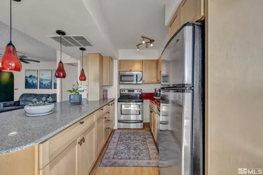 280 Island, Reno, Nevada 89501, 1 Bedroom Bedrooms, ,2 BathroomsBathrooms,Residential,Residential,Island,250003552