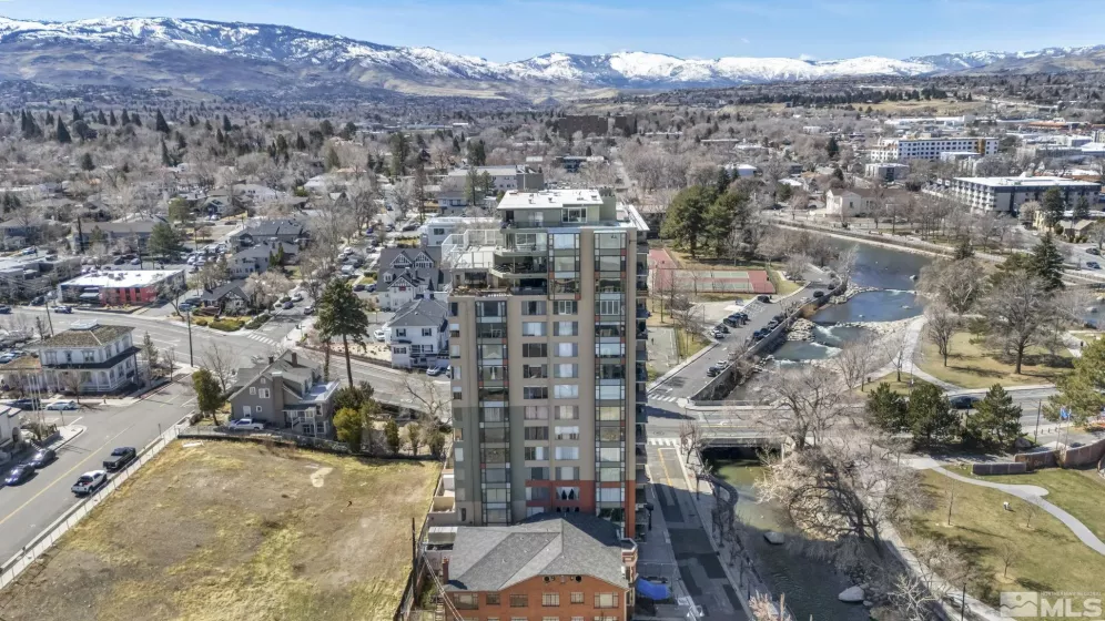 280 Island, Reno, Nevada 89501, 1 Bedroom Bedrooms, ,2 BathroomsBathrooms,Residential,Residential,Island,250003552