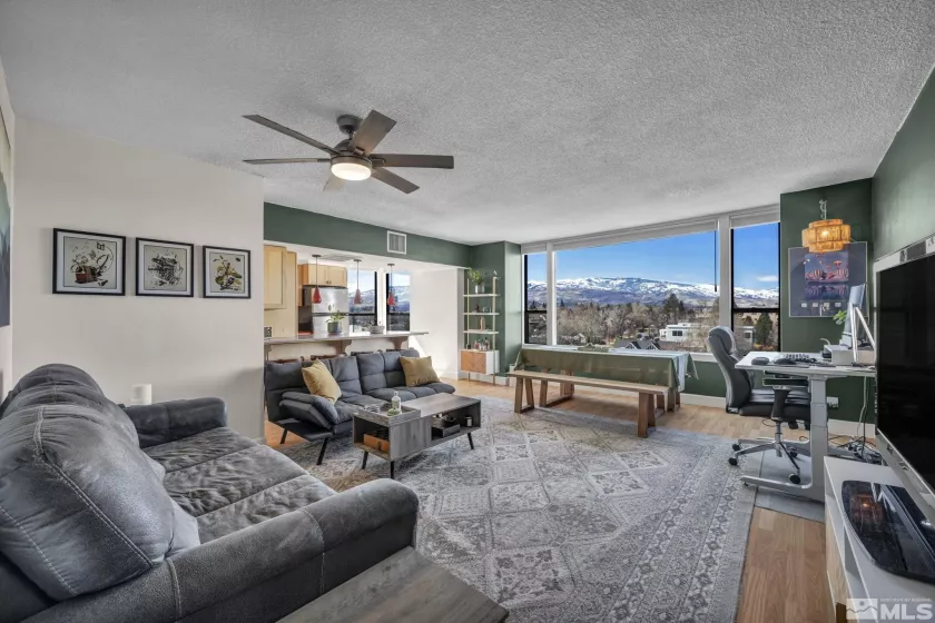 280 Island, Reno, Nevada 89501, 1 Bedroom Bedrooms, ,2 BathroomsBathrooms,Residential,Residential,Island,250003552