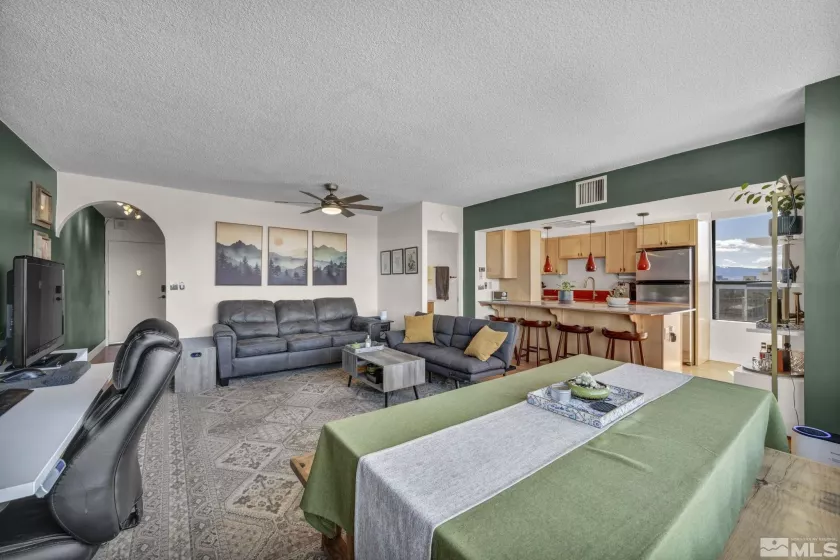 280 Island, Reno, Nevada 89501, 1 Bedroom Bedrooms, ,2 BathroomsBathrooms,Residential,Residential,Island,250003552