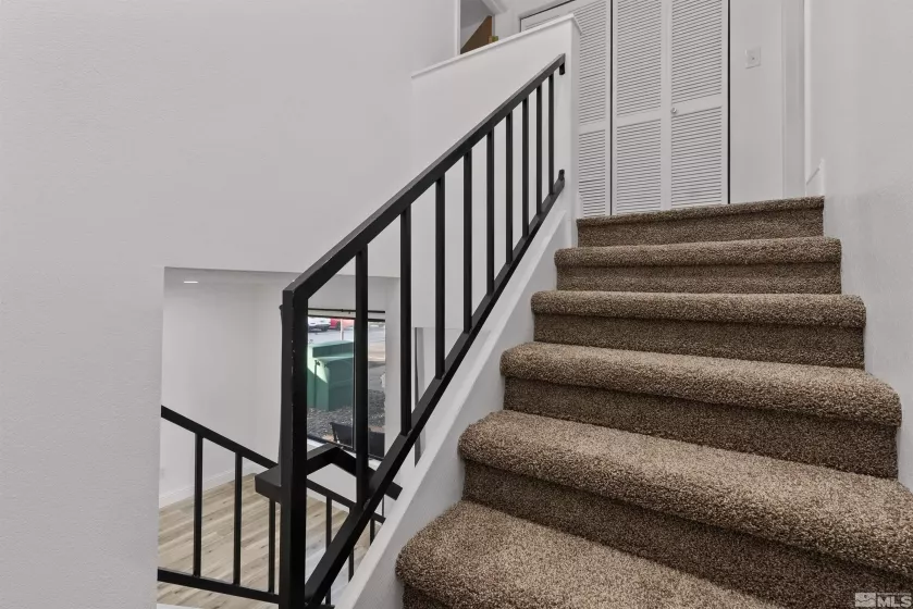 4580 Matich, Reno, Nevada 89502, 2 Bedrooms Bedrooms, ,3 BathroomsBathrooms,Residential,Residential,Matich,250005707