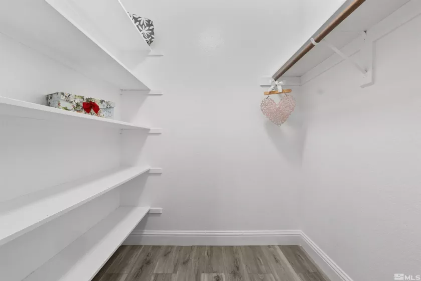 4580 Matich, Reno, Nevada 89502, 2 Bedrooms Bedrooms, ,3 BathroomsBathrooms,Residential,Residential,Matich,250005707