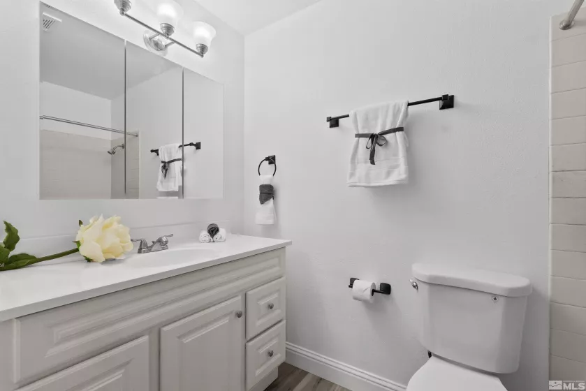 4580 Matich, Reno, Nevada 89502, 2 Bedrooms Bedrooms, ,3 BathroomsBathrooms,Residential,Residential,Matich,250005707