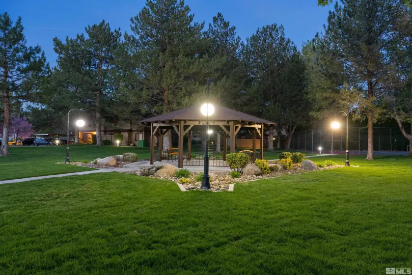 4580 Matich, Reno, Nevada 89502, 2 Bedrooms Bedrooms, ,3 BathroomsBathrooms,Residential,Residential,Matich,250005707